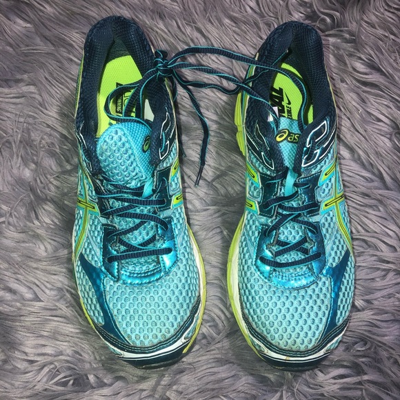 asics ladies trainers size 6